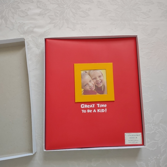 Hallmark Office New Hallmark Expandable Self Adhesive Photo Album